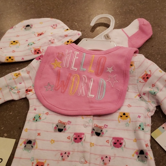 Super Cute NWT Little Monsters Onesie - Picture 2 of 8